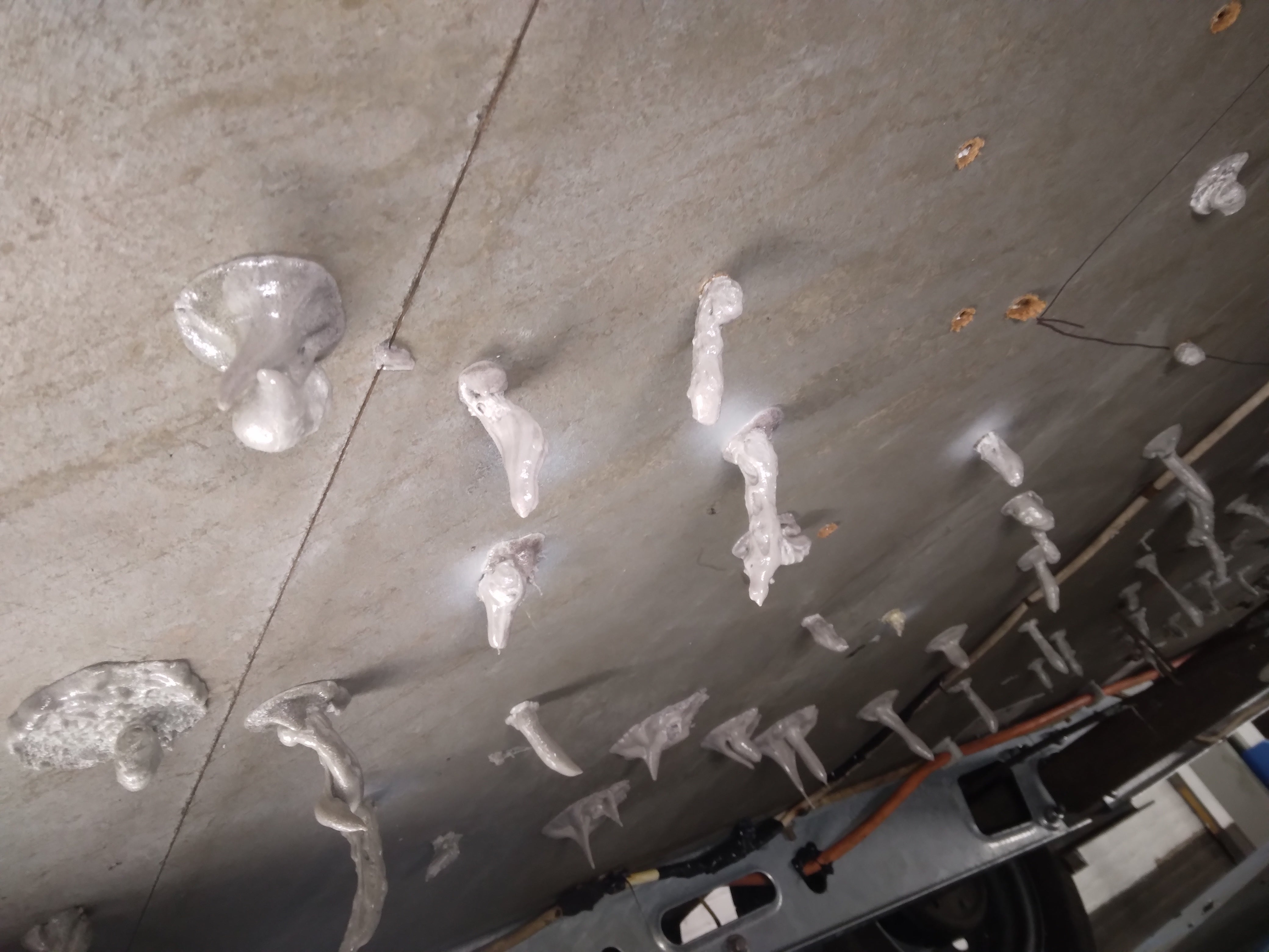 zachte plekken in de vloer? Laat de bodem injecteren.